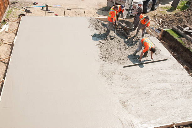 Best Residential Concrete Solutions in Willowick, OH